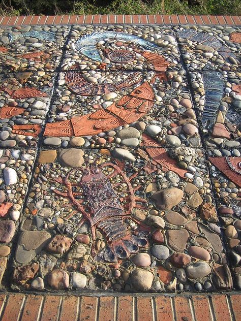 Sealife Mosaic, Doorstep Green, Skinningrove | Chris | Flickr Mosaic Rock Art, Mosaic Doorstep, Clay Mosaic, Agate Rocks, Mosaic Rocks, Driveway Ideas, Pebble Mosaic, Decor Crochet, Mosaic Design