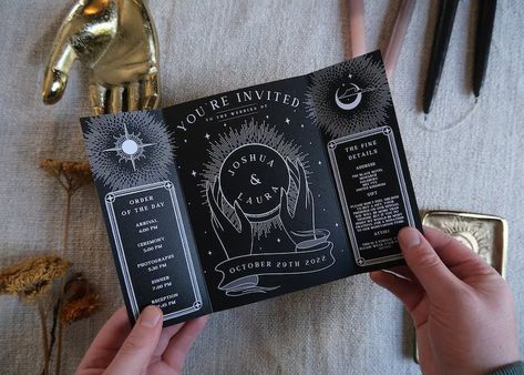 Tarot Wedding, Invitation Card For Wedding, Skeleton Lovers, Unique Tarot Cards, Witch Wedding, Low Key Wedding, Card For Wedding, Halloween Events, Wedding Halloween