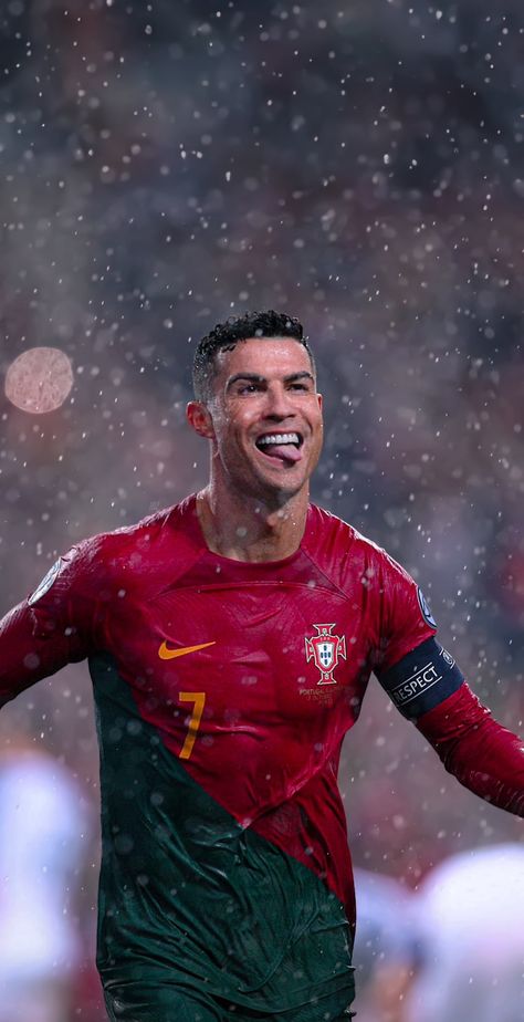 Cr7 Portugal, Cristiano Ronaldo Hd Wallpapers, Ronaldo Goals, Benfica Wallpaper, Ronaldo Photos, Cristiano Ronaldo Portugal, Real Madrid Cristiano Ronaldo, Cr7 Wallpapers, Ronaldo Pictures