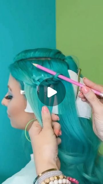 Hair Color Clique on Instagram: "Styling Color 🐳 ✏️ Pencil Braid hack 
By @xomerlissa" Hair With Pencil, Braid Hack, Braided Hair, April 26, Color Pencil, Braided Hairstyles, Braids, Hair Color, Pencil