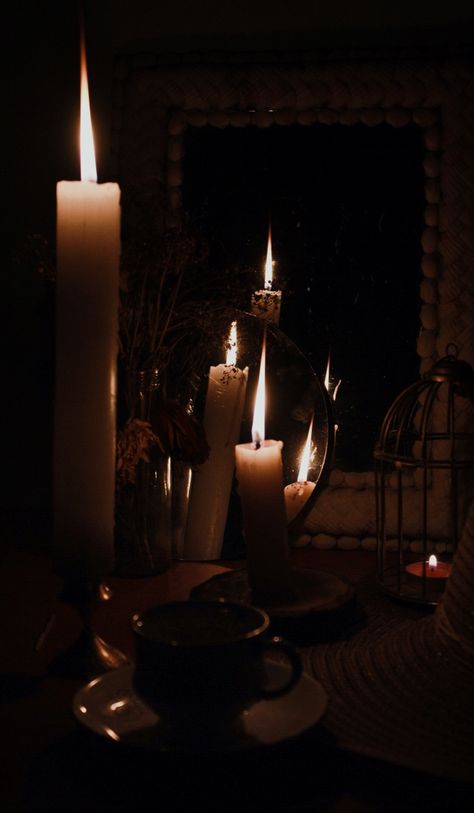 Dark Dinner Aesthetic, Dark Candles Aesthetic, Candle Wallpaper Aesthetic, Candles Dark Aesthetic, Aleesha Core, Candlelit Aesthetic, Candle Night Aesthetic, Candle Light Dinner Aesthetic, Candle Aesthetic Cozy Dark