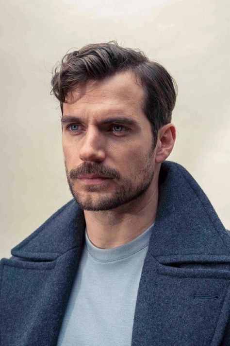 Henry Cavill Hairstyle, Henry Cavill Portrait, Henry Cavill Mustache, Henry Cavill Beard, Mens Haircuts Short Hair, Mustache Styles, Corte De Cabelo Masculino, Mens Haircuts Short, Clark Kent