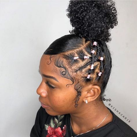 How do you feel about this Rubber band hairstyle 😍 or 🥴? ~ Qu’en pensez-vous les filles, 😍 ou 🥴? . . FOLLOW 👉🏾@nappyfrancophones👈🏾 for… Rubber Band Hairstyle, Rubber Band Hairstyles, Fun Hairstyles, Elegant Updos, Easy Hairstyles For Medium Hair, Fabulous Hair, Girls Natural Hairstyles, 4c Hair, Natural Hair Styles Easy