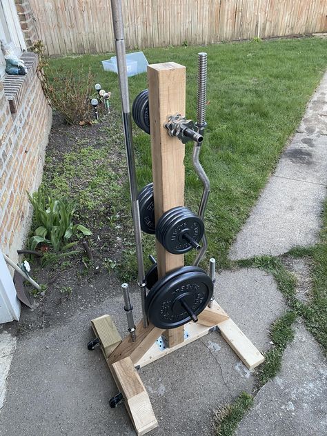 Gym Diy Ideas, Home Gym Set Up, Home Made Gym Equipment, Gym Casero Ideas, Homemade Workout Equipment, Outside Gym, Outdoor Home Gym, Cheap Home Gym, Crossfit Home Gym