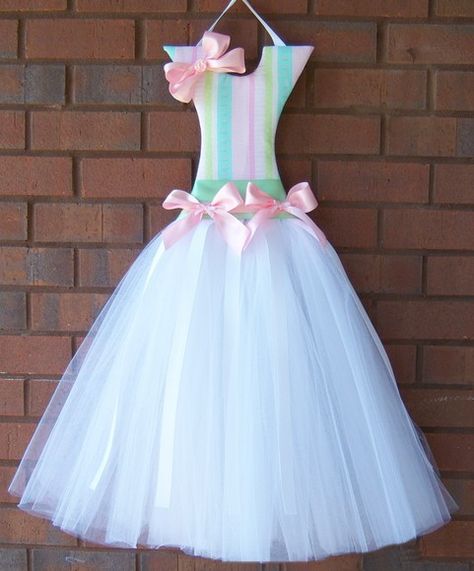 Tutu Bow Holders, Diy Bow Holder, Make A Tutu, Higgs Domino, Headband Dress, Bow Dresses, Cheer Hair Bows, Hair Bow Organizer, How To Make Tutu