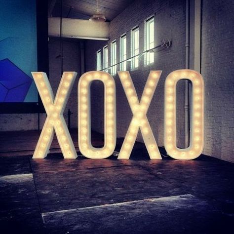 Xoxo Sign, Circus Lights, Led Signage, Light Up Letters, Marquee Lights, Light Up Signs, Black Apple, Hugs Kisses, Light Letters