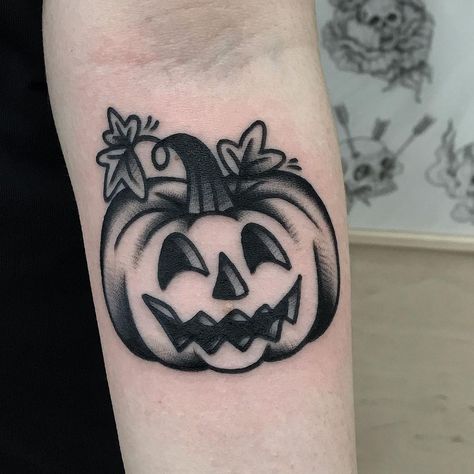 Pumpkin Tattoo Ideas, Jack O Lantern Tattoo, Piston Tattoo, Think Tattoo, Lantern Tattoo, Pumpkin Tattoo, Monkey Tattoos, Vegan Tattoo, Special Tattoos