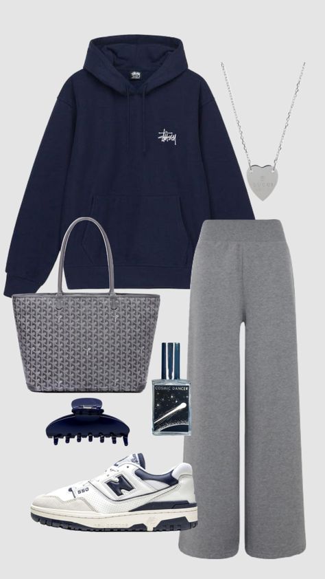 #outfitinspo #navy #casual #loungewear #trendy #stussy #hoodie Blue Hoodie Outfit, Stussy Hoodie, Sporty Looks, Outfit Inspo Casual, Everyday Fashion Outfits, Casual Day Outfits, Elegante Casual, Hoodie Outfit, Simple Trendy Outfits