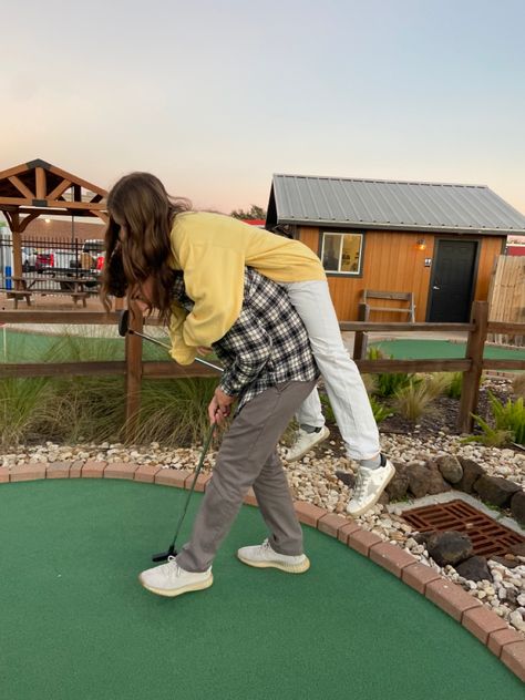 Traveling Relationship Goals, Nerdy Relationship Goals, Teenage Couple Goals High Schools, Mini Golf Couple Pictures, Golf Relationship Goals, Fun Couple Activities Aesthetic, Cute Fun Couple Pictures, Golf Couple Goals, Golf Couple Pictures