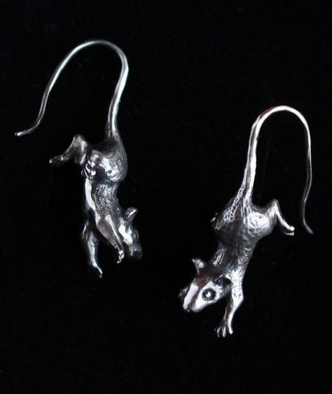 Hvitolg on Etsy: sterling silver rat earrings, 3cm long (US $96.69) Rat Earrings, Curious Animals, Rat Jewellery, Mouse Jewelry, Different Opinions, Jewelry Box Design, Pet Rats, Funky Jewelry, Halloween Fashion