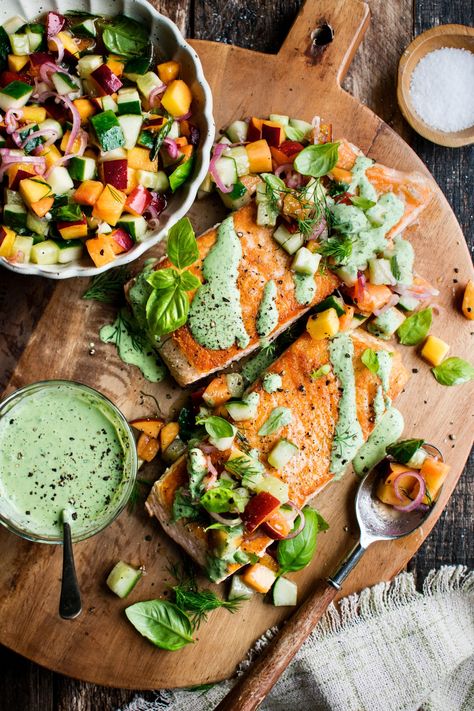 Green Goddess Salmon, Green Goddess Recipe, The Original Dish, Summer Seafood Recipes, Peach Salad, Healthy Summer Dinners, Salmon Dinner, Easy Summer Meals, Refreshing Salad