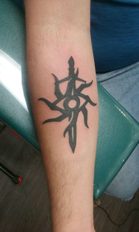 Alexs new tattoo. Dragon age inquisition tattoo simple Dragon Age Inquisition Tattoo, Dragon Age Tattoo Ideas, Dragon Age Tattoo, Geek Tattoos, Change Tattoo, Dread Wolf, Sylvanas Windrunner, Gamer Tattoos, Mystical Tattoos