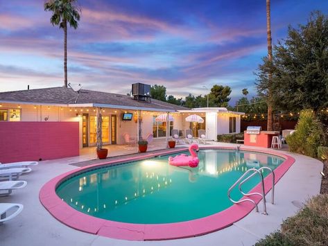 For the perfect bachelorette weekend. Bachelorette Air Bnb, Bachelorette Airbnb, Bachelorette Locations, Bachelorette Squad, Scottsdale Before The Veil, Scottsdale Bachelorette Party, Desert Party, Bnb Ideas, Scottsdale Bachelorette