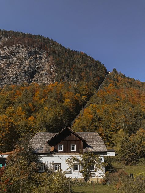 Austria, fall, montain, lake Austria Aesthetic, Aesthetic Autumn, Fall Aesthetic, Autumn Activities, Austria, Cabin, Lake, House Styles, Villach