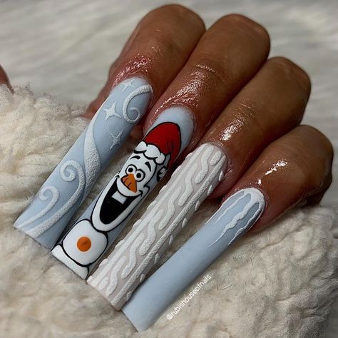 Frozen Nail Designs, Holiday Manicure Ideas, Olaf Nails, Frozen Nail Art, Frozen Nails, Holiday Manicure, Cartoon Nails, Frozen Christmas, Classy Winter Outfits