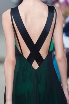 BACKLESS Sukienki Maksi, Bouchra Jarrar, Open Back Dress, Open Back Dresses, Back Dress, Mode Inspiration, Fashion Details, Dress Backs, Look Fashion