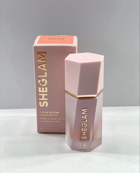 Sheglam new liquid blushes Color Bloom in shade hush hush, creammy liquid blush with matte finish, you should definitly try for a summer sunkissed style! Shein Liquid Blush, Shiglame Blush, Sheglam Blush, Sheglam Makeup, Classy Perfume, Store Names Ideas, Good Morning Gift, Blush Decor, Cake 5