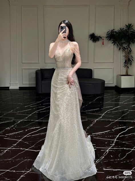 Gradball Gown, Glitz And Glam Prom Dress, Glitz And Glam Gown, Prom Dresses Korean, Korean Gown, Glam Prom Dresses, Dress Mewah, Asian Prom Dress, Stunning Dresses Gowns