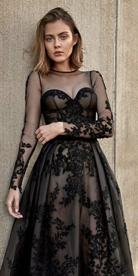 Gothic Wedding Dresses, Wedding Dress Black, Gothic Wedding Dress, Gaun Fashion, Wedding Dress Guide, Dress Guide, Wedding Dresses Corset, Gothic Wedding, Black Wedding Dresses