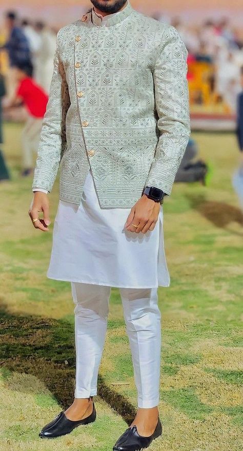 Traditional Suit For Men, Dress For Men For Engagement, Wedding Jodhpuri Suits Men, Traditional Jodhpuri Suits For Men, Suits For Boys Wedding, Mens Outfits Engagement, Engagment Outfit Mens, Traditional Wear For Men Indian Wedding, Wedding Kurtas Mens