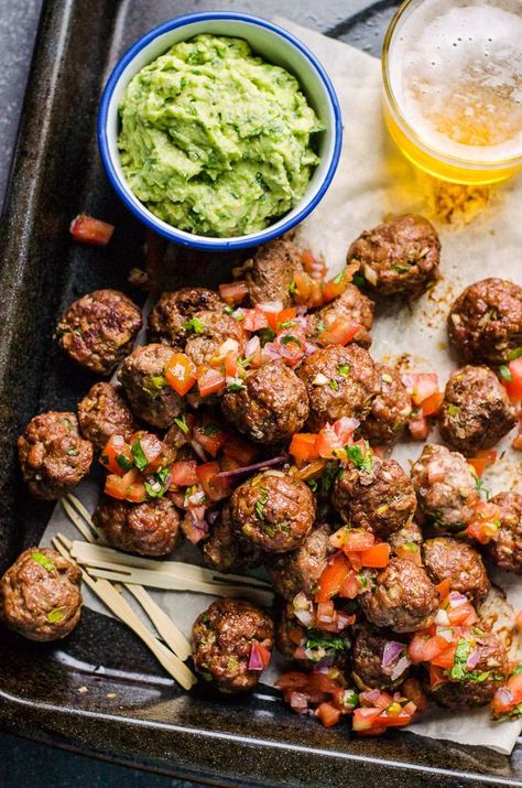 Mexican Turkey Meatballs and Giveaway Mexican Turkey, Baked Meatball Recipe, Mexican Meatballs, Turkey Meatball Recipe, Healthy Mexican, Easy Healthy Dinner, Party Dips, Meatballs Recipe, Healthy Family Meals