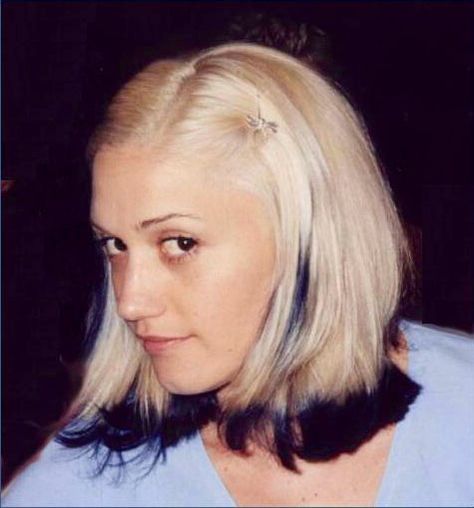 Gwen Stefani black tips Gwen Stefani, Blonde Hair, A Woman, Blonde, Hair, Blue