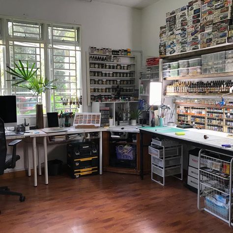 Artist Battlestation, Warhammer Workstation, Warhammer Hobby Room, Airbrush Workstation, Miniature Painting Station, Workshop Desk, Gunpla Workstation, Hobby Room Design, Armoire Diy