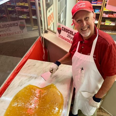 You can watch the expert candy makers make their sweet treats right in front of you! During the holiday season, they even hold candy-making demonstrations. Candy Maker, Nostalgic Candy, Chocolate Assortment, Different Holidays, Favorite Candy, Candy Making, Candy Store, Pink Lemonade, The Expert