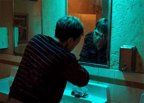 Bathroom Film Scene, Cinematic Photography Bathroom, Bathroom Horror Scene, Bathroom Scenes In Movies, Bathroom Cinematography, Bathroom Cinematic, Mirror Cinematography, Bathroom Movie Scenes, Bathroom Scene