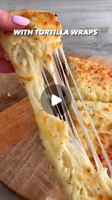 17K views · 1K likes | Food | Hacks | Recipes on Instagram: "Air fryer double layer cheesy garlic bread 😍  had to try the viral tortilla garlic bread! It’s so quick and easy to make! It’s super soft and cheesy and garlicky and it tastes amazing 🤤  Recipe: 2 medium tortillas Garlic powder/granules Mozzarella cheese Italian herbs (parsley is also fine)  Air fry for 5-6 minutes or until all the cheese has melted and the edges are golden 🤌  By: @fitwaffle  Join my Free Newsletter For More Recipes! Link In Bio😍!" Cheesy Garlic Bread In Air Fryer, Tortilla Garlic Bread, Garlic Bread Pizza, Low Carb Soup Recipes, Italian Herbs, Garlic Cheese Bread, Los Angeles Food, Usa Food, Cheesy Garlic Bread