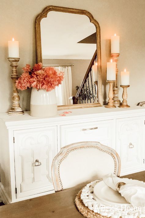 LOVE this simple french country buffet decor in Marly's home! #frenchcountry Country Buffet Decor, Dining Room Buffet Decor, French Country Buffet, Spring Mantel Decorating Ideas, Diy French Country Decor, French Style Chairs, French Country Rug, Decoration Buffet, Buffet Decor