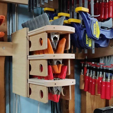 Spring Clamp Storage, French Cleat Clamp Storage, French Cleat Craft Room, French Cleat Organization, French Cleat Clamp Rack, Garage French Cleat, Clamp Storage Ideas, French Cleat Ideas, Clamp Cart