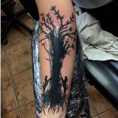 Tree Dog Tattoo, Hunting Dog Tattoos For Guys, Coonhound Tattoo, Hunting Dog Tattoo, Tattoo Tree Of Life, Antler Tattoos, Coon Hunting, Hunting Tattoos, Tattoo Tree