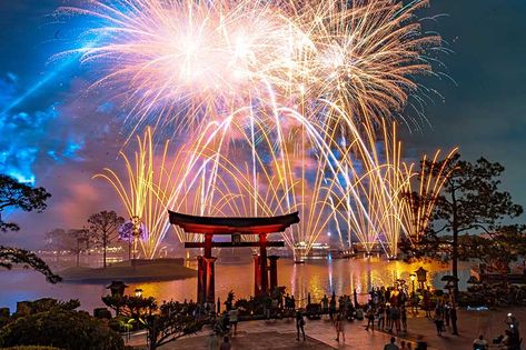 Epcot Fireworks, Best Fireworks, Festival Food, Disney Boardwalk, Disney World Vacation Planning, Fireworks Show, Disney World Tips And Tricks, Disney World Vacation, Disney Springs