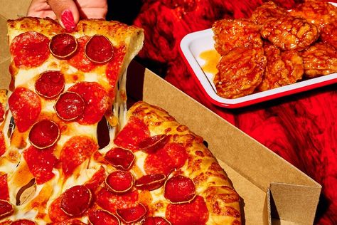 Here's How Often the Average American Eats Pizza Every Month — FOOD & WINE Pizza Hut Coupon Codes, American Pizza, Honey Pizza, Ham Pizza, Calzone Pizza, Pizza Style, Food Innovation, Pizza Special, Pizza Rolls