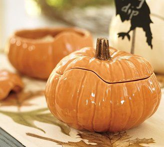 🍁🍁🍁  Pumpkin Serving Bowls #ThanksGiving #Home #Decor ༺༺ 🏡 ❤ ℭƘ ༻༻ Pottery Barn Pumpkin, Thanksgiving Dinnerware, Sales Design, October Favorites, Pumpkins For Sale, Pumpkin Bowls, Holiday Decor Thanksgiving, Pumpkin Dishes, Easy Pumpkin Carving