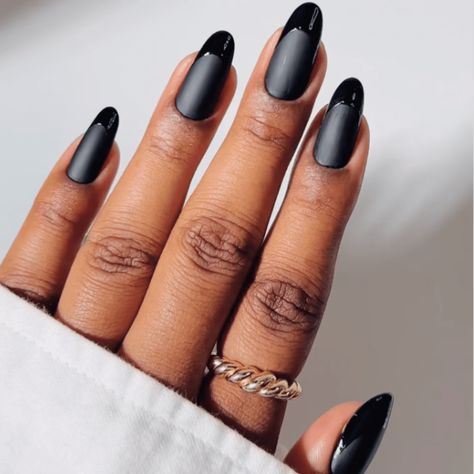 Black French Tip Nail Ideas, Black French Nail, Nails On Black Women, Black French Tip Nail, French Nail Ideas, Tip Nail Ideas, French Tip Nail Ideas, Black French Manicure, Chrome Manicure