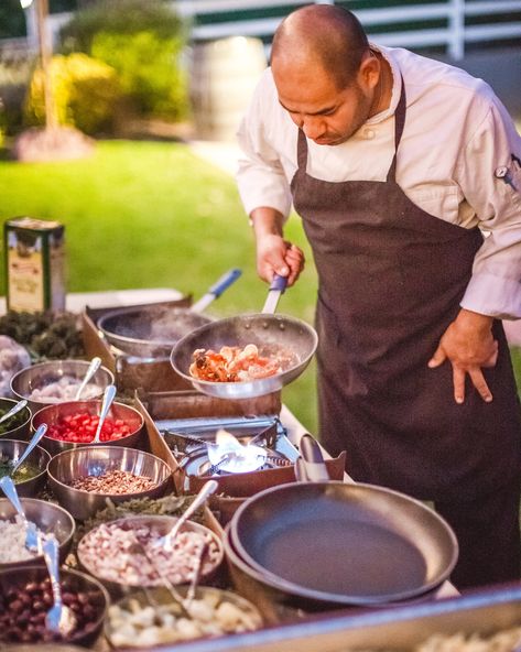 Pasta Food Bar - Here, guests could create custom-order pasta dishes with a chef-manned pasta bar by Pure Joy Catering with imported pastas, fresh made sauces, vegetable toppings, and fresh seafood. #weddingbars #weddingfood #weddingfoodbars #weddingreception | Martha Stewart Weddings - 23 Delicious Food Bars for Your Wedding Unique Wedding Food Stations, Wedding Food Bars, Food Truck Wedding, Hawaiian Dishes, Food Bars, Cheese Bar, Brunch Spread, Gourmet Breakfast, Pasta Bar