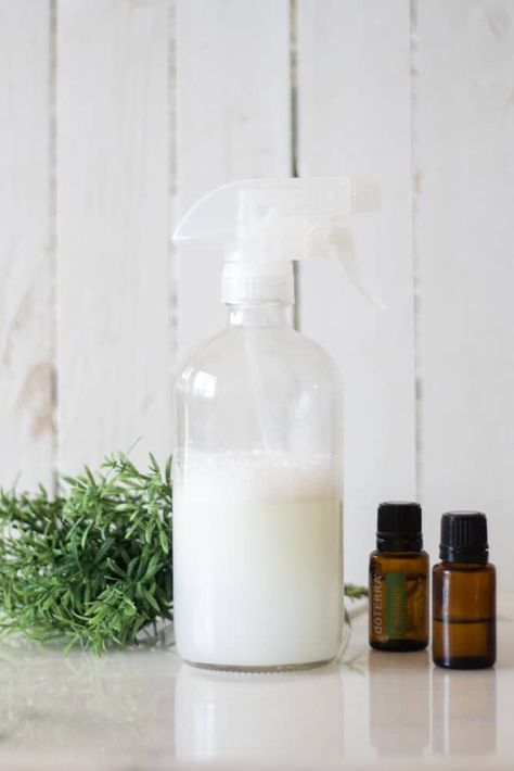 This DIY heat protectant spray is made with all-natural ingredients and will keep hair healthy, soft, and smooth. Learn how to make DIY heat protectant spray with 4-ingredients that works for all hair types. Easy to use heat protectant spray for natural hair. #diyhairspray #heatprotectantspray #diyheatprotective #naturalhaircare #haircare #naturalhair Diy Hair Protectant Spray, Diy Hair Heat Protectant, Diy Heat Protectant, Natural House Cleaners, Diy Shampoo Recipe, Diy Hair Spray, Spray For Hair, Natural Shampoo And Conditioner, Heat Protectant Spray