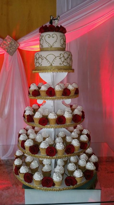 Rose Gold Quince, Red Gold Wedding, Burgundy Wedding Cake, Cupcake Tower Wedding, Wedding Cake Images, Wedding Cake Display, Gold Quince, Cake Tower, Gold Cupcakes