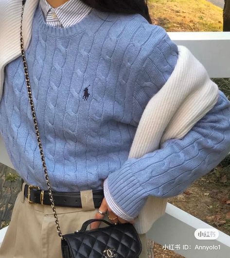 Ralph Lauren Sweater Outfit, Sweden Winter, College Outfit Ideas, Hair Luxury, Cold Outfit, Look Office, Trendy Outfit Ideas, College Outfit, Sweater Dress Outfit