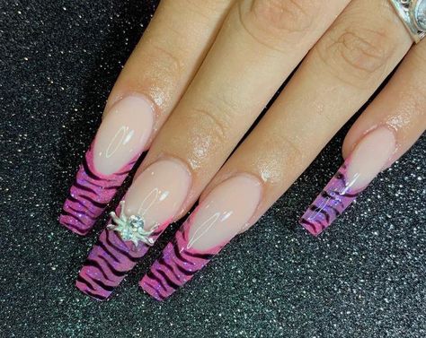 Zebra Acrylic Nails, Mcbling Nails, Zig Zag Nails, Pink Zebra Nails, 2000s Nails, Zebra Print Nails, 2000s Mcbling, Zebra Nails, Retro Nails