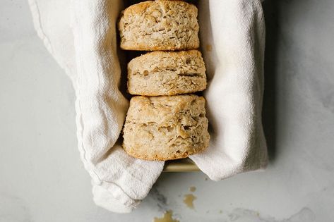 Maple Biscuits, Oatmeal Biscuits, Maple Oatmeal, Brunch Bread, Baking Bread Recipes, Biscuits Recipe, Buttermilk Biscuits, Wood Spoon, Breakfast Breads