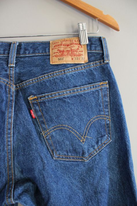 ♥ see more jeans https://www.etsy.com/ca/shop/Amilialia?ref=seller-platform-mcnav&section_id=19323000 ♥ visit my shop https://www.etsy.com/ca/shop/Amilialia ✂-----F e a t u r e s---------------- It is an awesome pair of Levis 501 jeans featuring dark blue colour with classic button fly, straight leg, 5 pockets and distressed legs.  Condition : in great vintage condition Tag size : 33X32 * For most accurate fit, please always refer to the below actual measurement.  ✂------m e a s u r e m e n t s- Levi 501 Jeans Outfit Men, 501 Jeans Outfit, Vintage Jeans Men, Levis Jeans 501, Jean Levis, Jeans Outfit Men, Minimalist Fashion Men, Levis 501 Jeans, Art Outfit