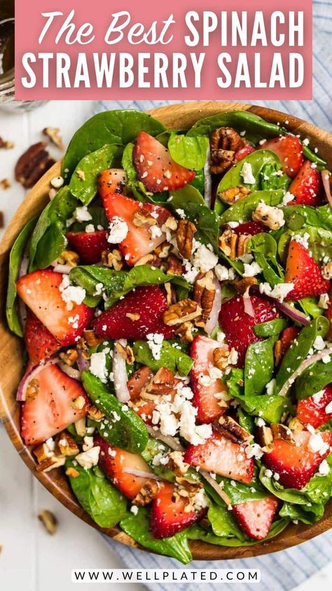 Asian Pasta Salads, Strawberry Salad Recipe, Strawberry Spinach Salad, Bbq Side Dishes, Spinach Salad Recipes, Strawberry Spinach, Spinach Strawberry Salad, Croutons Homemade, Strawberry Salad