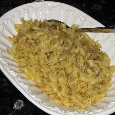 Halushki Recipe, Haluski Fried Cabbage And Noodles, Cabbage And Noodles Recipe, Kluski Noodles, Haluski Recipe, Easy German Recipes, Cabbage And Noodles, Slovak Recipes, Macaroni Recipes