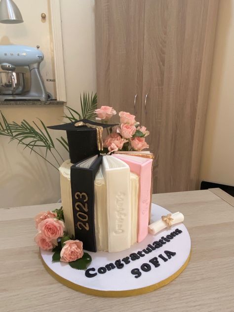 Birthday And Graduation Cake Combo, Birthday And Graduation Cake, Grad Cake, Graduation Cake, Graduation Cakes, Brunch Party, Grad Party, Grad Parties, Cake Ideas