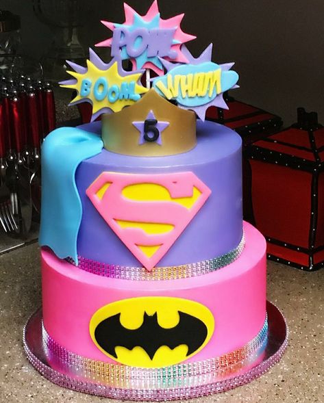 Girl Superhero Cake, Superhero Birthday Theme, Superhero Girls Birthday, Super Hero Baby Shower, Girl Super Hero, Supergirl Birthday, Super Hero Baby, Girl Superhero Party, Superhero Baby Shower