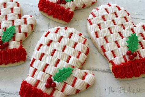 Christmas Appetizer Recipes, Mitten Cookies, Christmas Cutout Cookies, Christmas Appetizer, Winter Cookie, Pretty Cookies, Xmas Cookies, Fancy Cookies, Creative Cookies