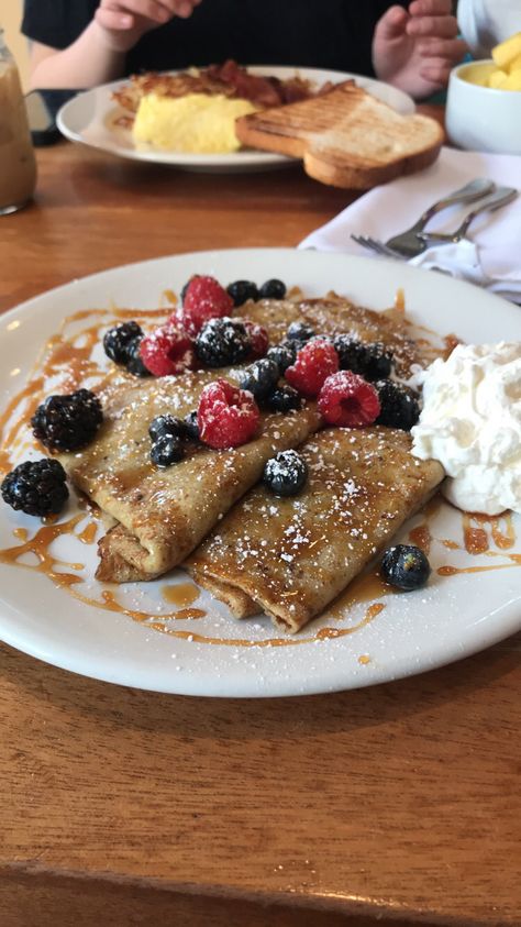 Got crepes at a small restaurant in Chicago. #food #meal #foods #healthyfood #keto Breakfast Aesthetic Restaurant, Crepe Restaurant, Eating Photography, Amazing Cookies, Coffee Snacks, Small Restaurant, Picnic Birthday, Junk Food Snacks, Chicago Food